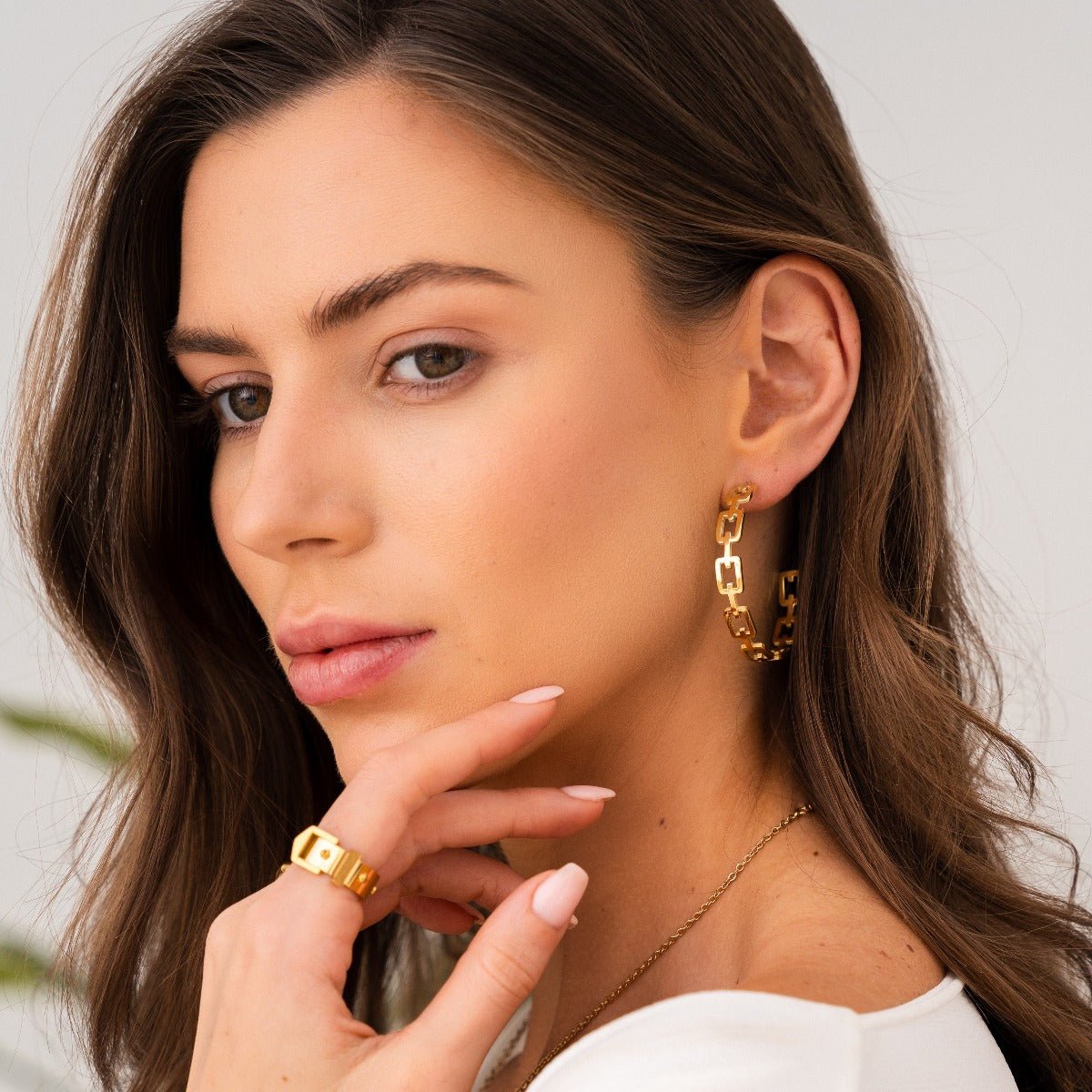 Brinco de Argola Alexandra Banhado em Ouro 18K